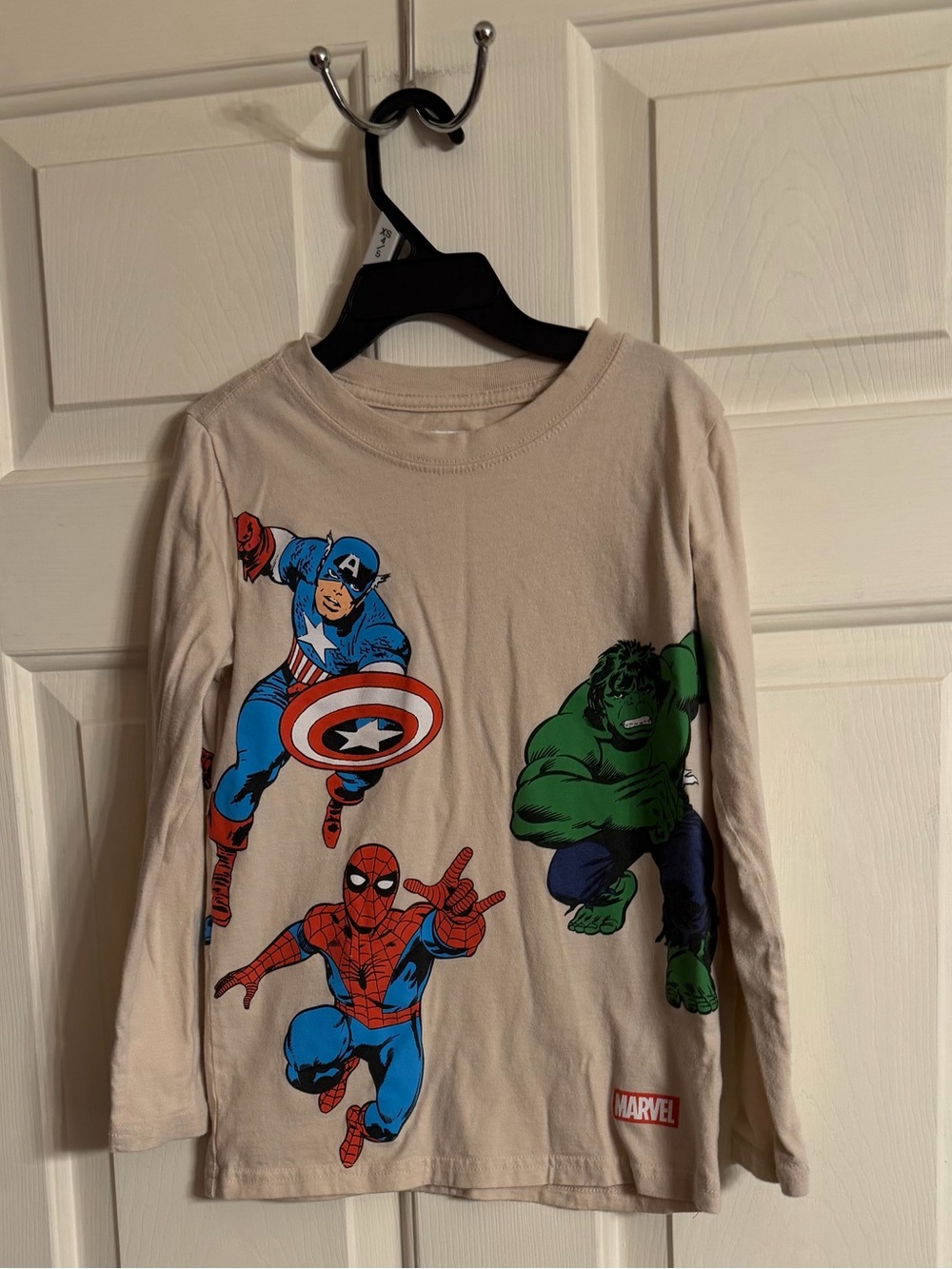 Marvel Long Sleeve Tee with Captain America Spider-Man Hulk & others size 7
